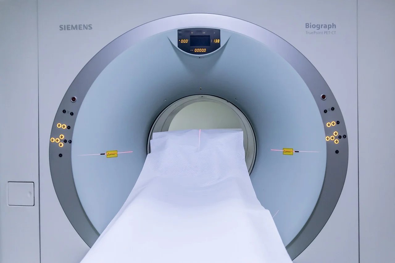 You are currently viewing Rezonans magnetyczny – precyzyjna diagnostyka dla zdrowia